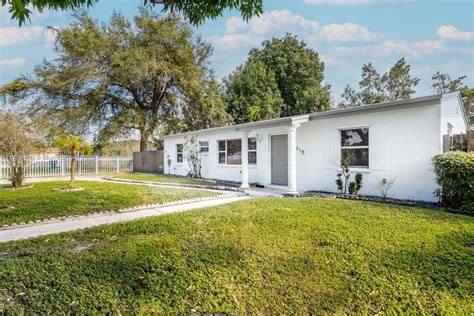 What's the housing market like in Opa-locka North 3 beds, 2 baths, 1000 sq. . Miami gardens fl 33054